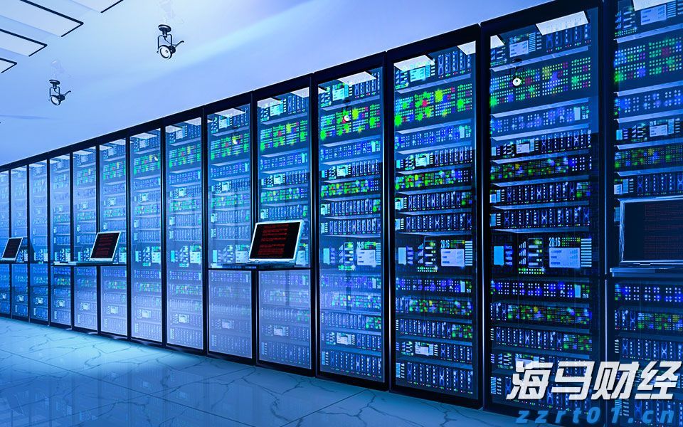 广州千人齐聚观看阅兵直播 老兵：我国军事发展日新月异